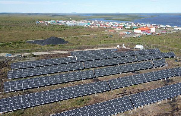 В строительство 2 солнечных установок в Арктике «Hevel» вложила свыше 200 миллионов рублей
